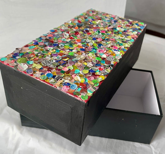 Gift Box g- “Recycled Dots”