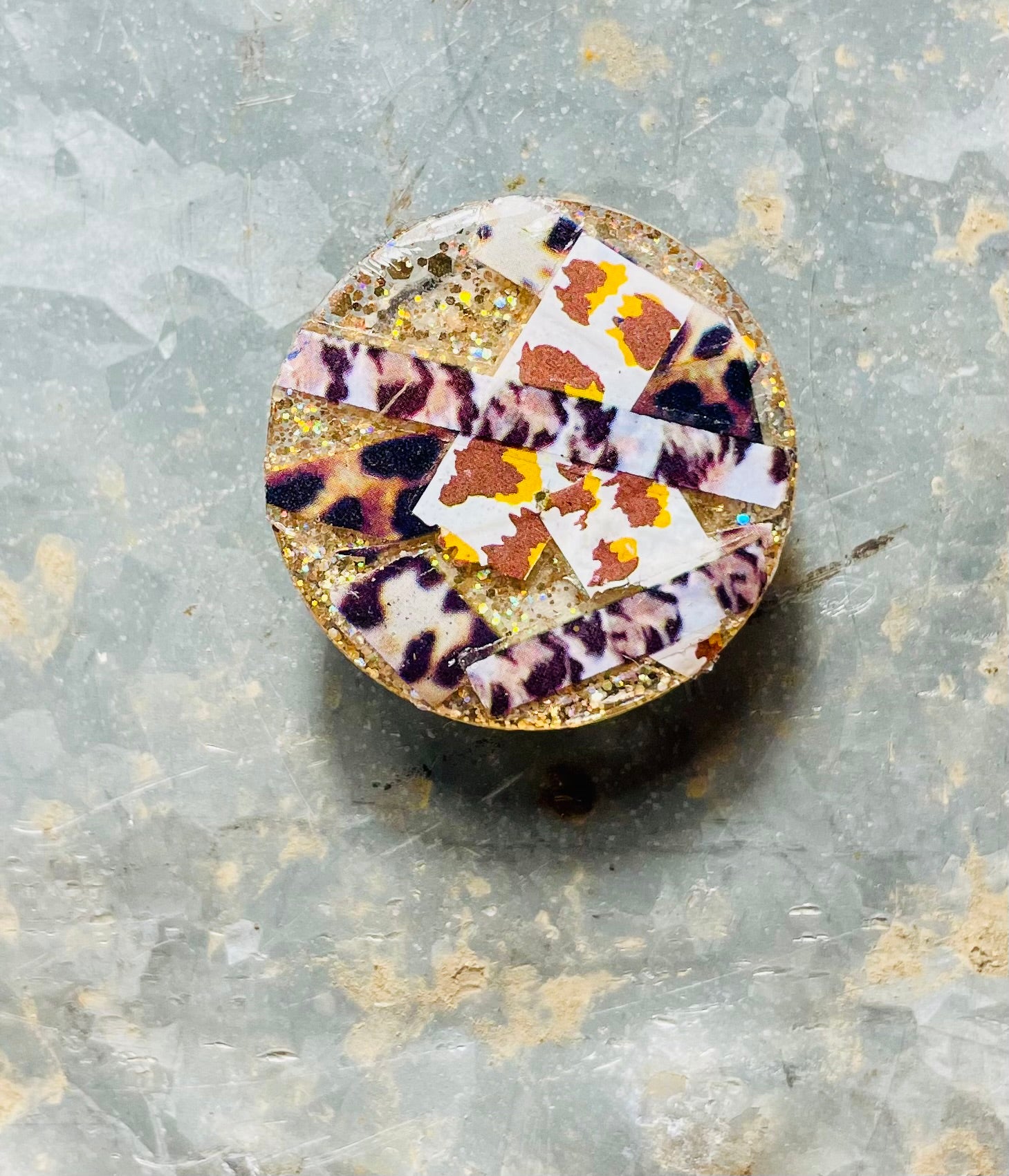 Magnet - “Leopard Glam” Resin Abstract